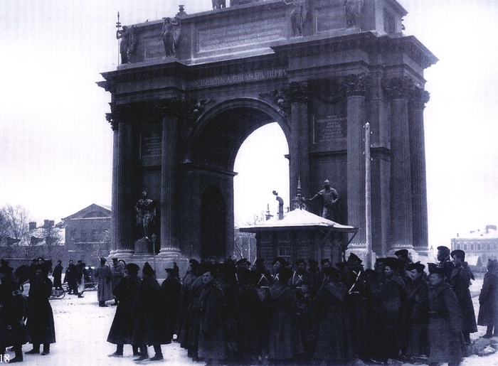 9 января 1905 г. У Нарвских ворот до начала шествия