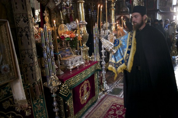 http://www.pravmir.ru/wp-content/uploads/2011/10/CF4-WV2-O00-7-580x386.jpg